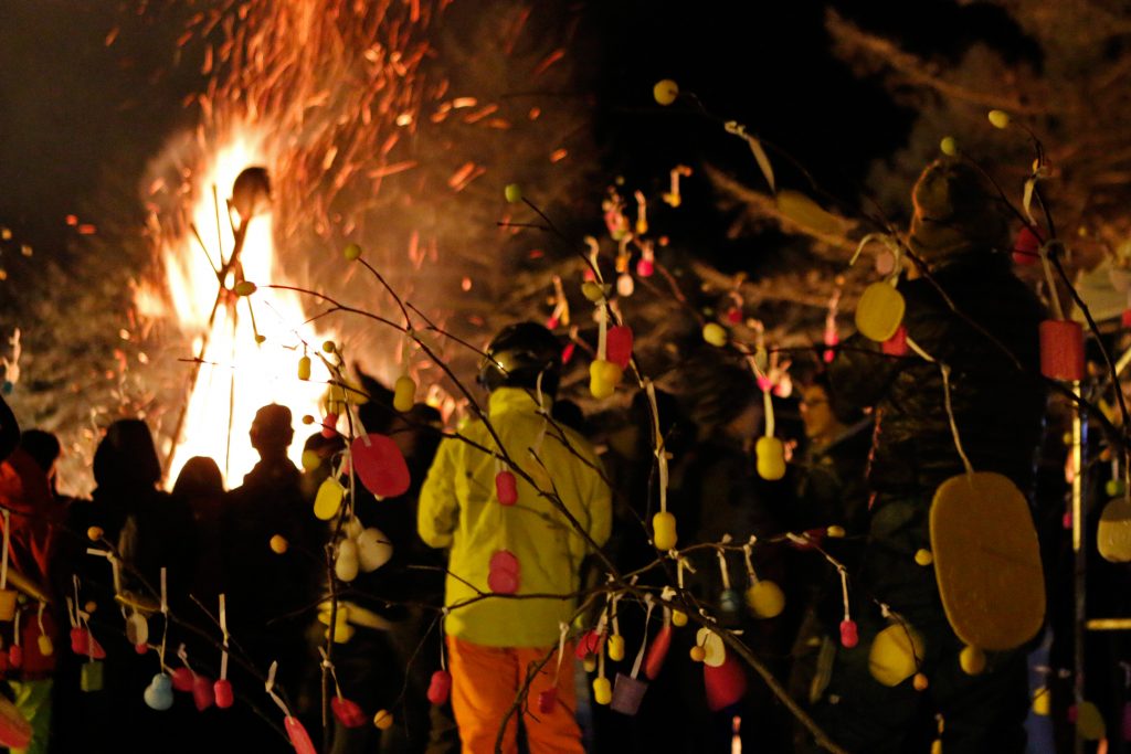 dondoyaki madarao kogen fire festival