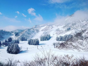 togari onsen ski resort