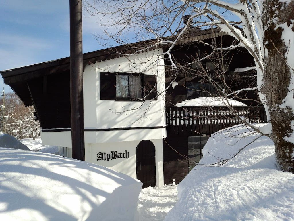 alp bach madarao lodge
